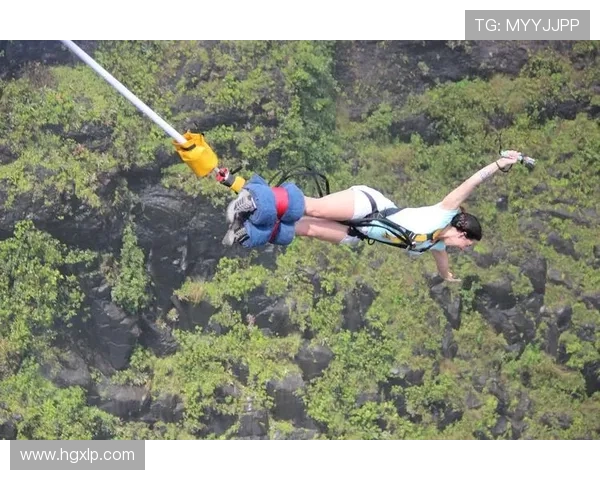 武汉攀岩队灵活性引发热议探讨攀岩运动的未来发展与挑战 武汉攀岩队灵活性引发热议探讨攀岩运动的未来发展与挑战