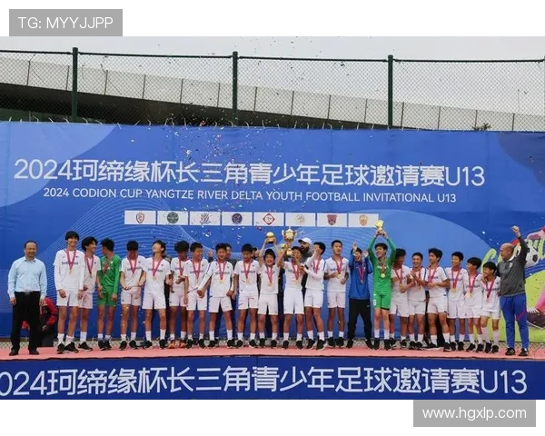 上海足球队实力揭秘:从青训到职业联赛的全景探索 上海足球队实力揭秘:从青训到职业联赛的全景探索